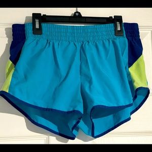 NIKE Women’s Running Short, Size M